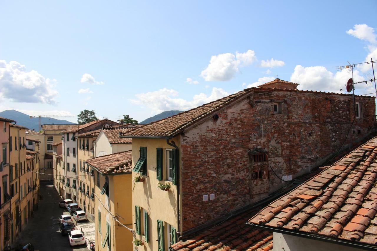 Delizioso Appartamento Centro Storico Lucca Comics Bagian luar foto